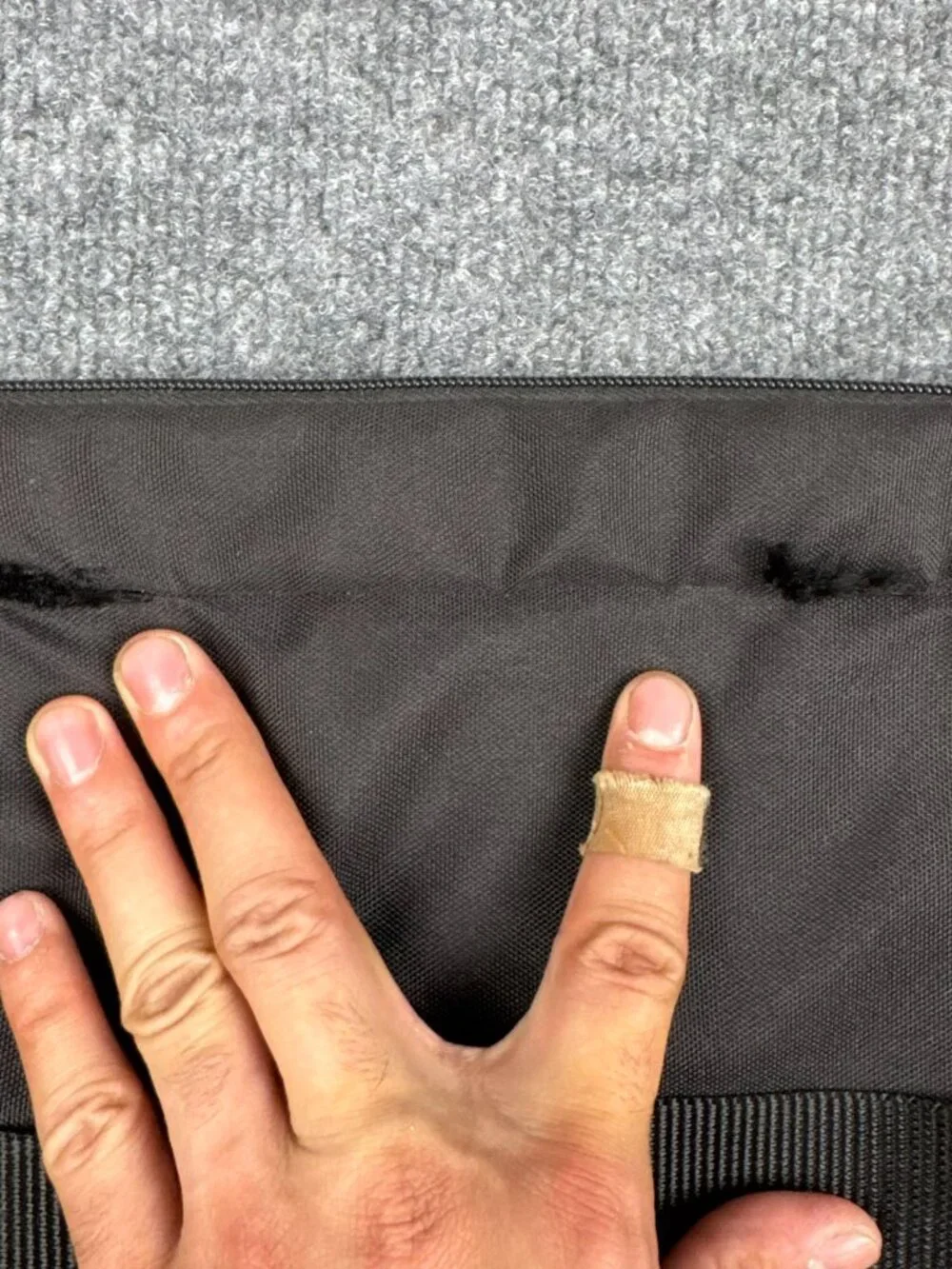 Amazon Basics Unisex Black Laptop Bag Carrying Case Damaged